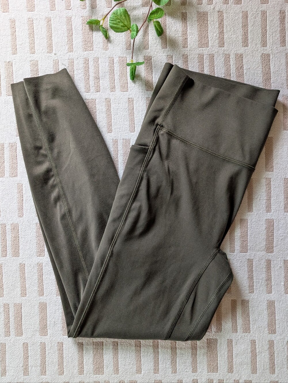 all in motion | Olive Athletic Legging
